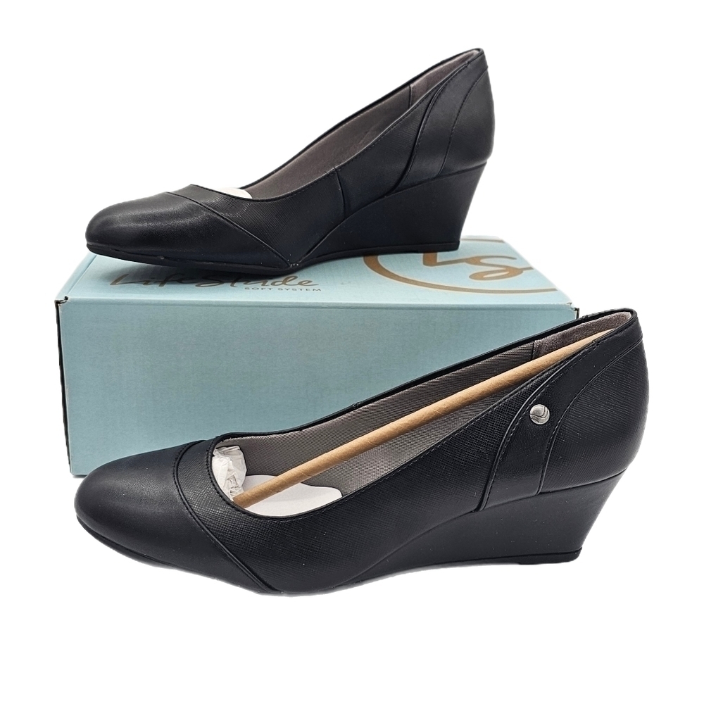 LifeStride Women's Dreams Wedge Pump Round Toe Faux Leather Black Size 9.5M NWB